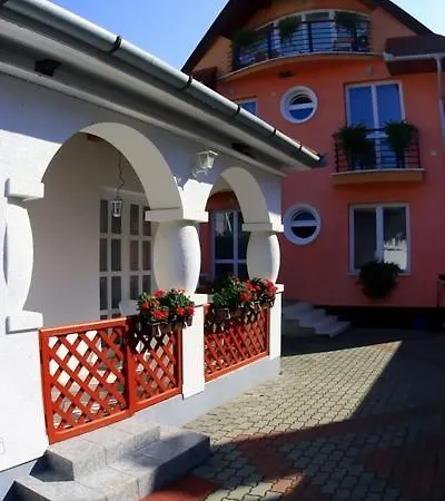 Jarja Panzio 3*